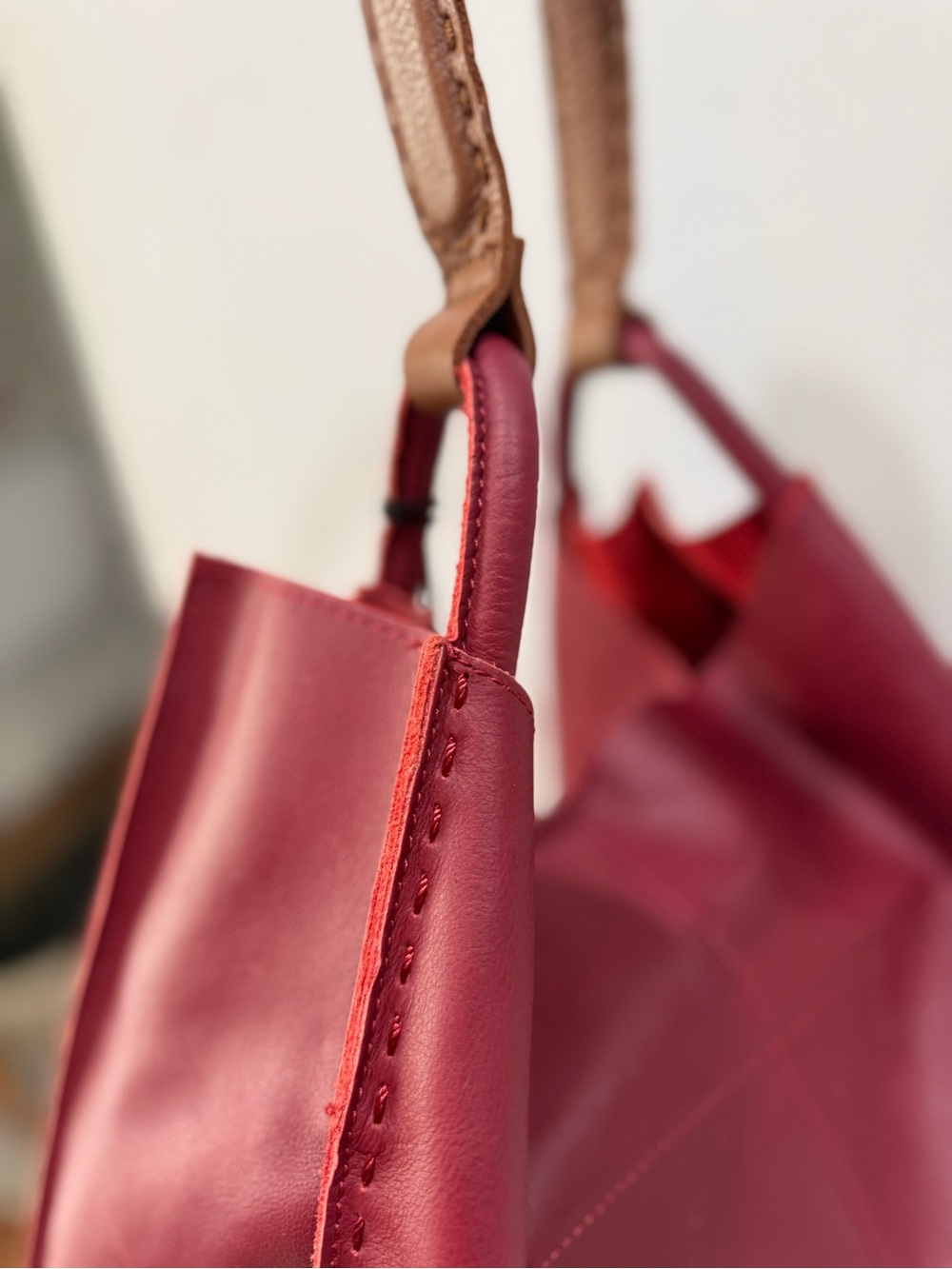 The Sak ~ Los Feliz Large Tote in Crimson Hobo like new! - Picture 13 of 17
